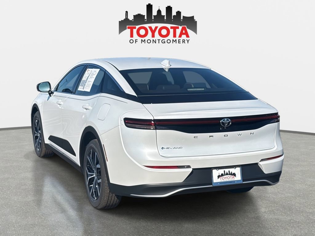 Used 2026 Toyota Crown XLE image 5