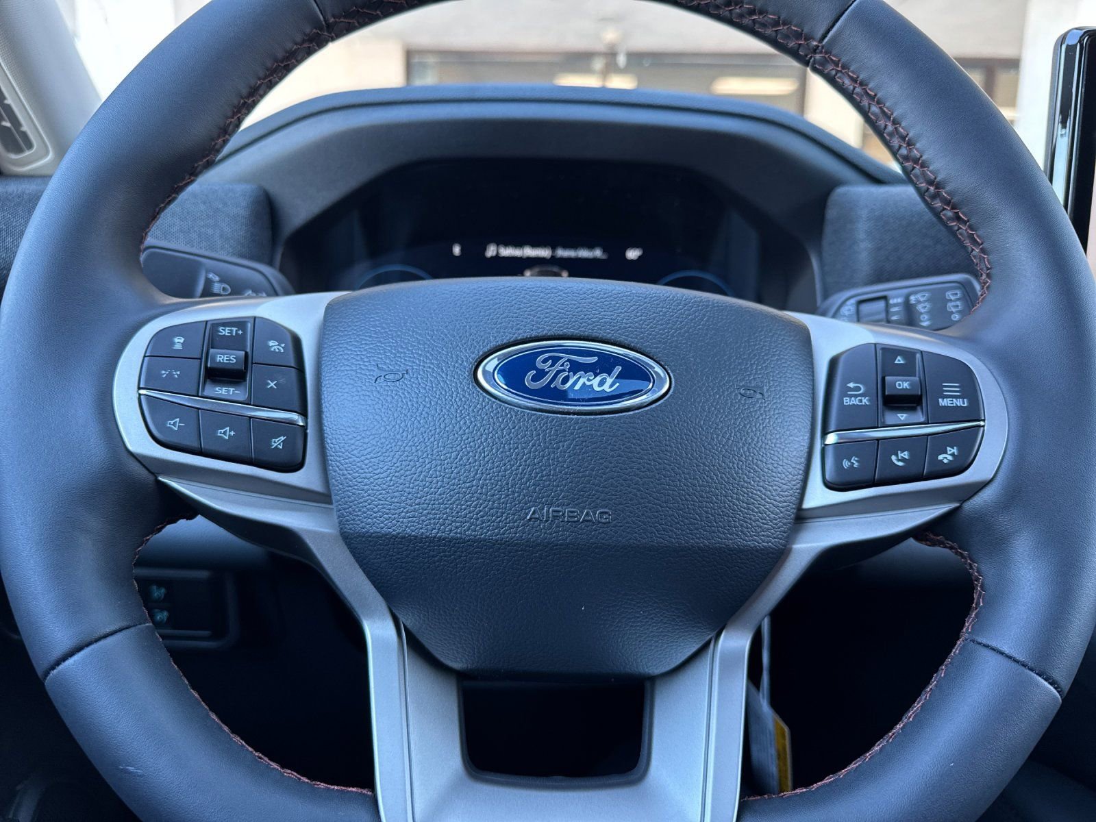 New 2025 Ford Explorer Active w/ Active Comfort Package image 27