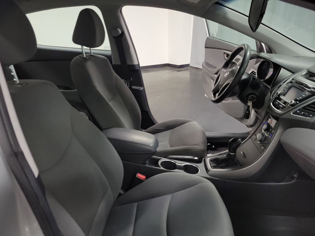 Used 2014 Hyundai Elantra SE w/ Option Group 02 FWD image 23