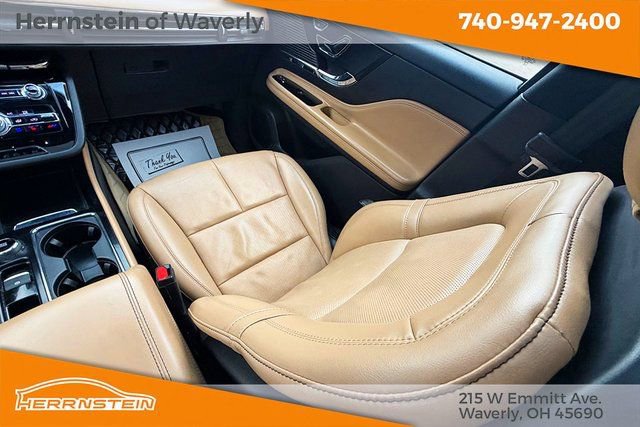 Used 2022 Lincoln Corsair Reserve w/ Equipment Group 201A AWD/4WD image 11