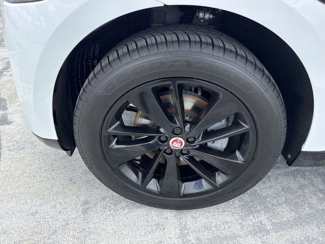 Used 2023 Jaguar F-PACE S image 10