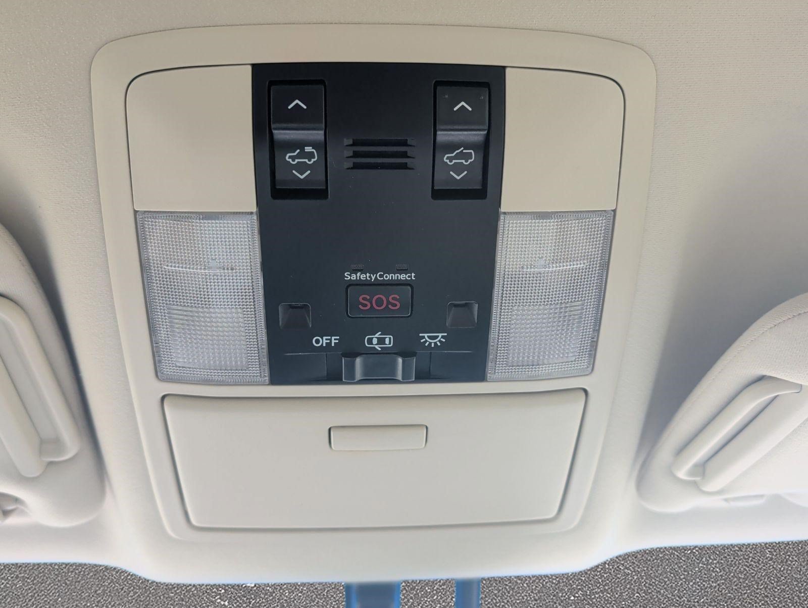 Used 2014 Lexus GX 460 w/ Premium Package AWD/4WD image 22