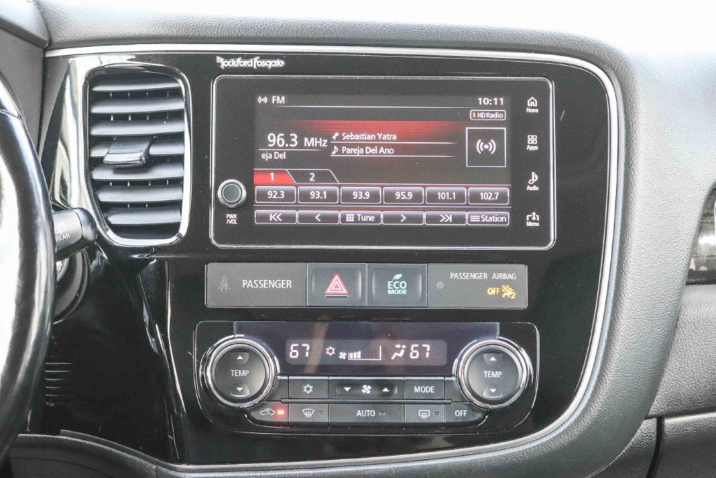 Used 2018 Mitsubishi Outlander GT AWD/4WD image 15