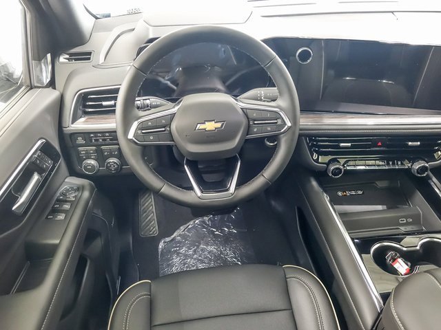 New 2026 Chevrolet Suburban Premier image 14