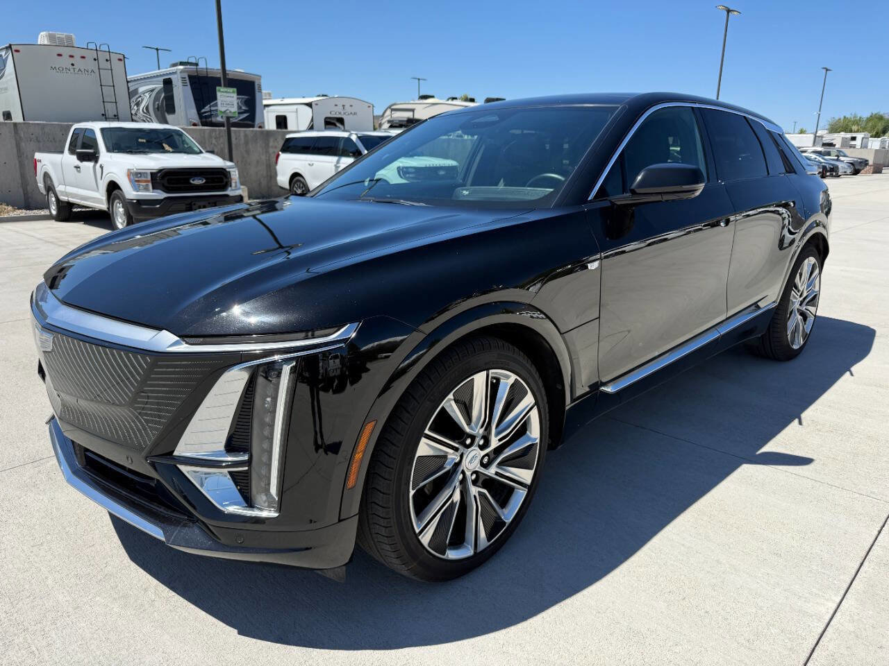 Used 2024 Cadillac Lyriq Luxury w/ LPO, Floor Liner Package AWD/4WD image 7