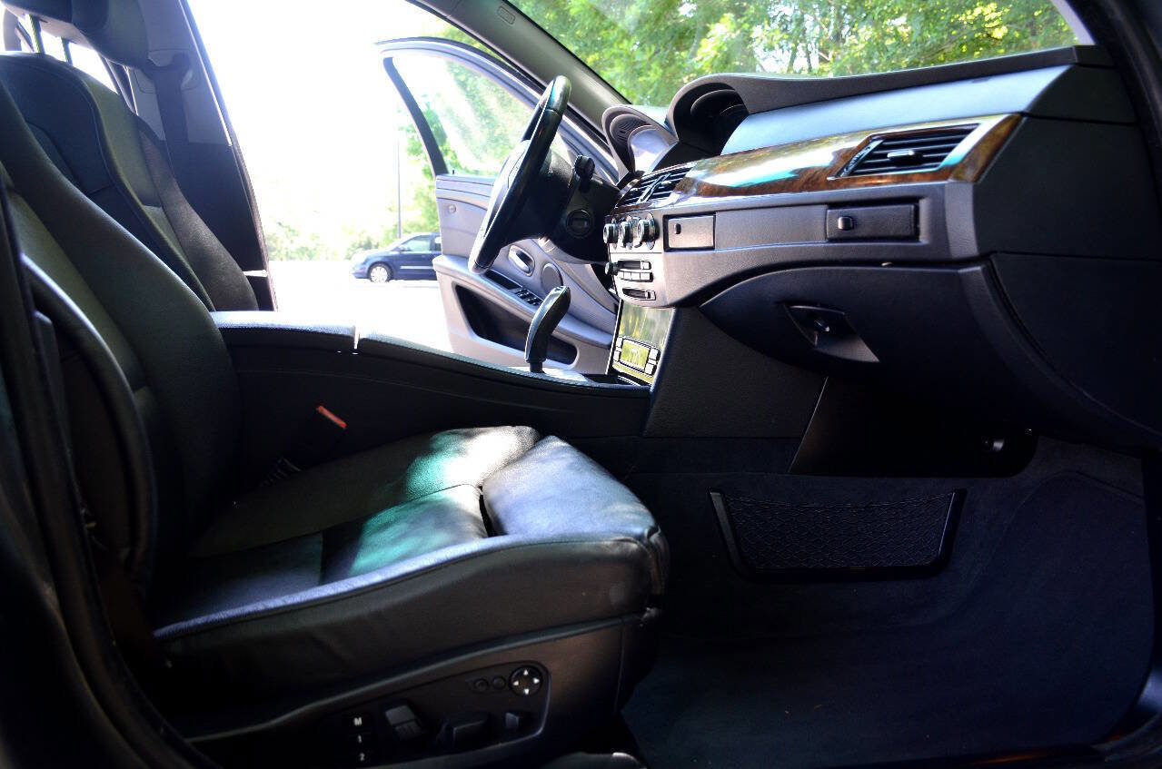 Used 2009 BMW 535i 535i 4dr Sedan image 9