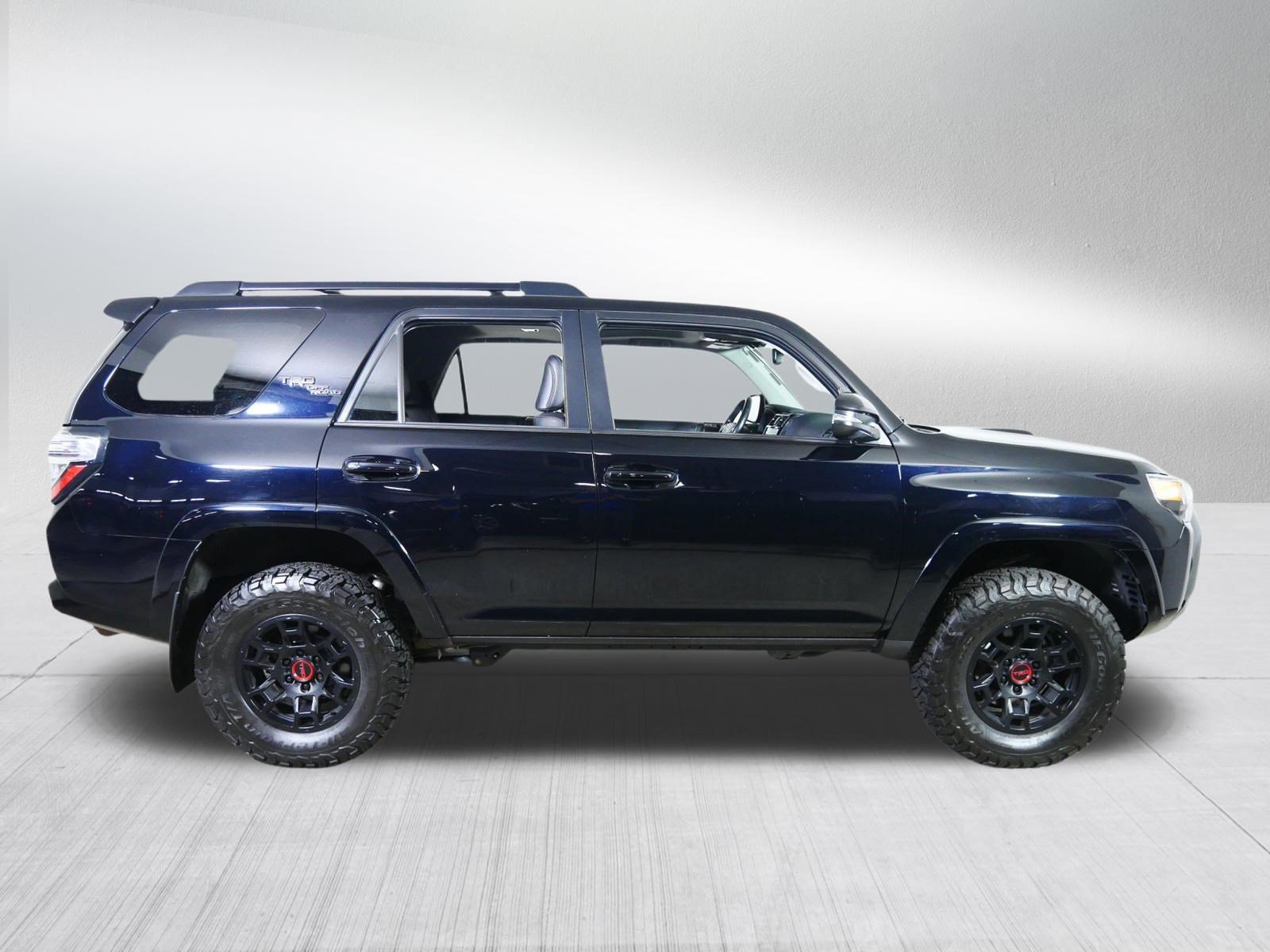 Used 2022 Toyota 4Runner TRD Off-Road Premium w/ TRD Black Wheel Package (TMS) AWD/4WD image 8