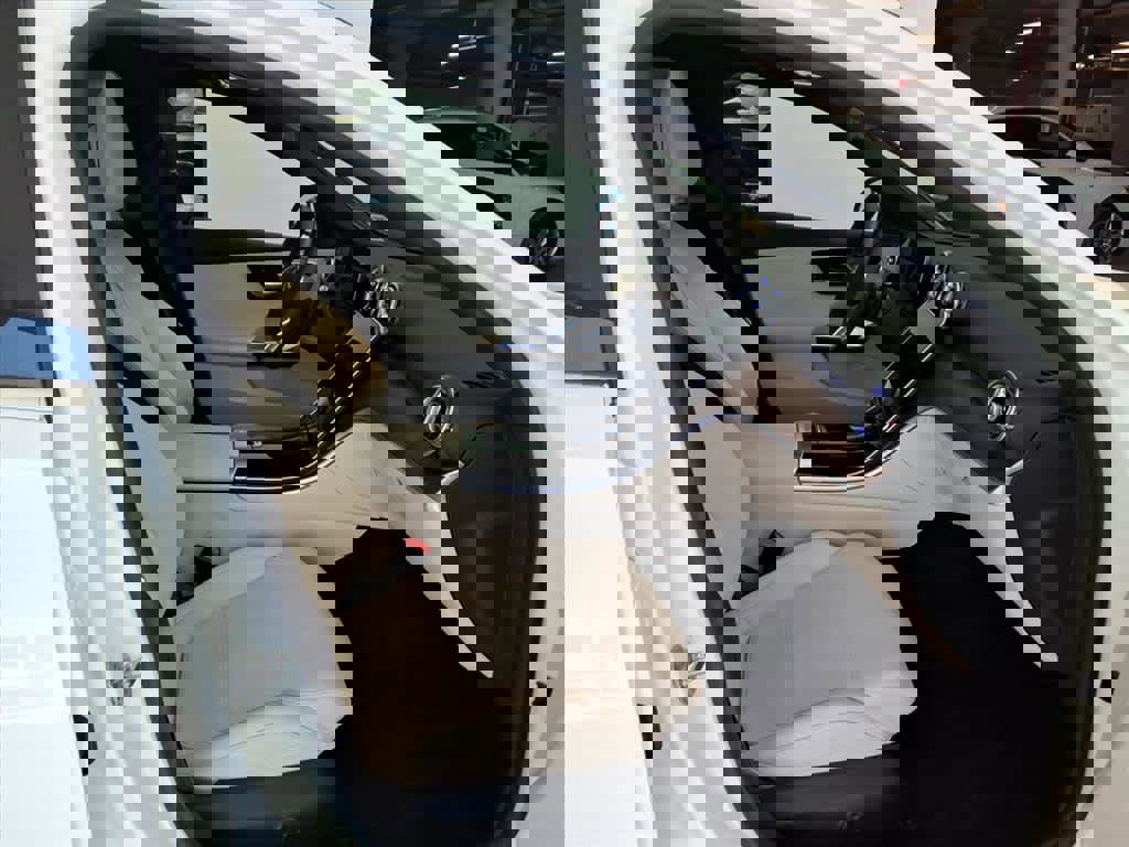 Used 2022 Mercedes-Benz C 300 4MATIC Sedan image 21