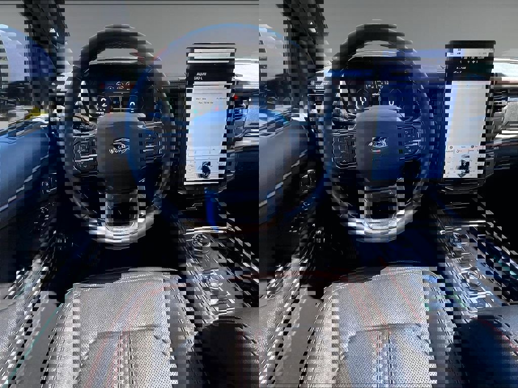 Used 2023 Ford Expedition Limited AWD/4WD image 18