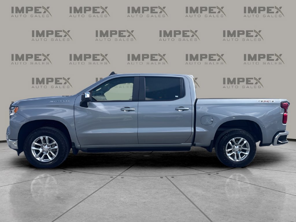 Used 2024 Chevrolet Silverado 1500 LT AWD/4WD image 2