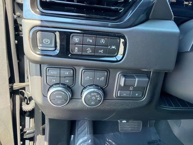 New 2026 GMC Yukon AT4 w/ AT4 Premium Plus Package image 32