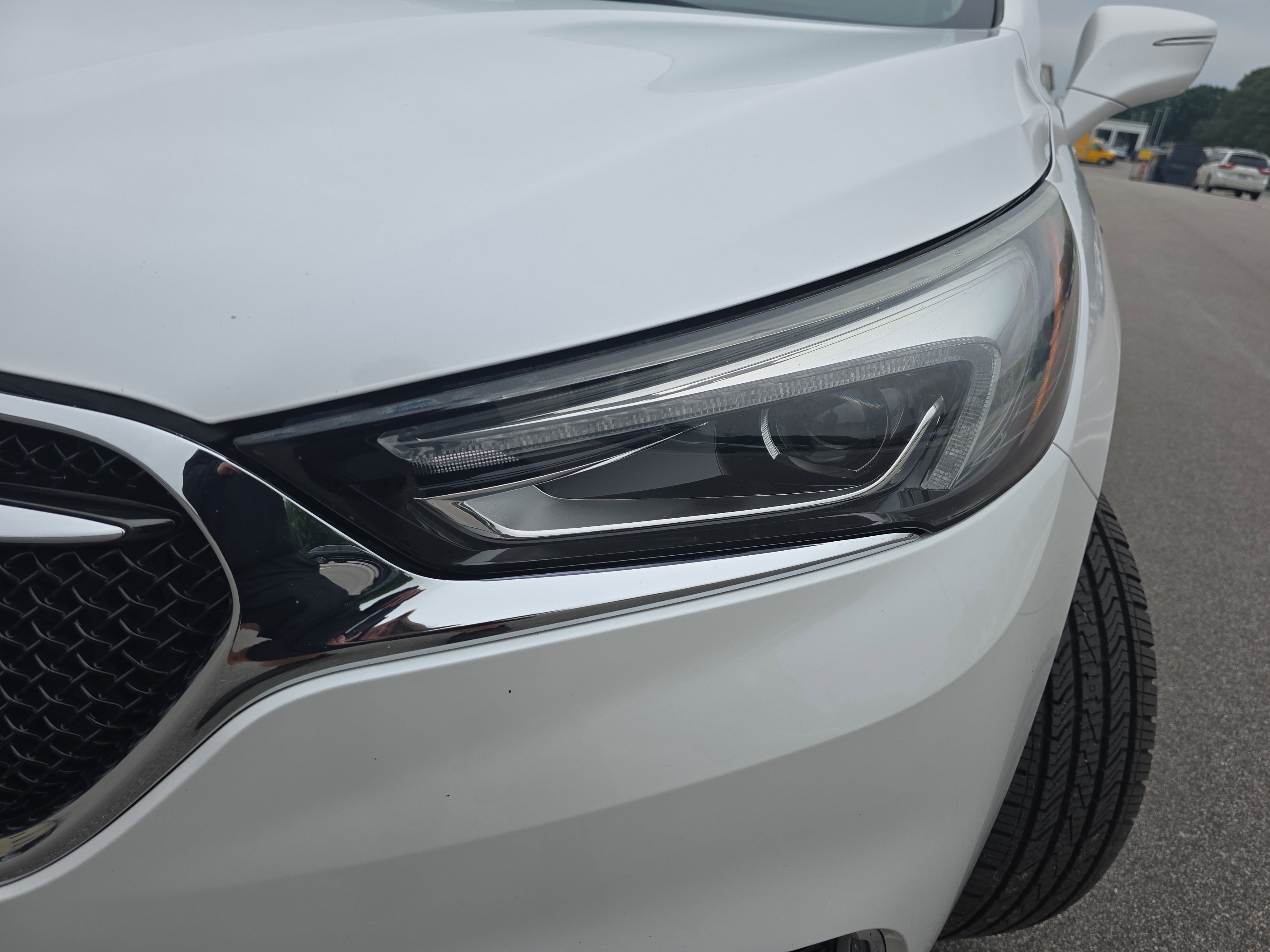 Used 2019 Buick Enclave Essence w/ LPO, Luxury Package FWD image 31