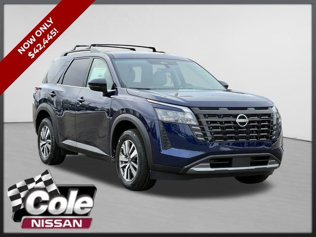 New 2026 Nissan Pathfinder SL image 1