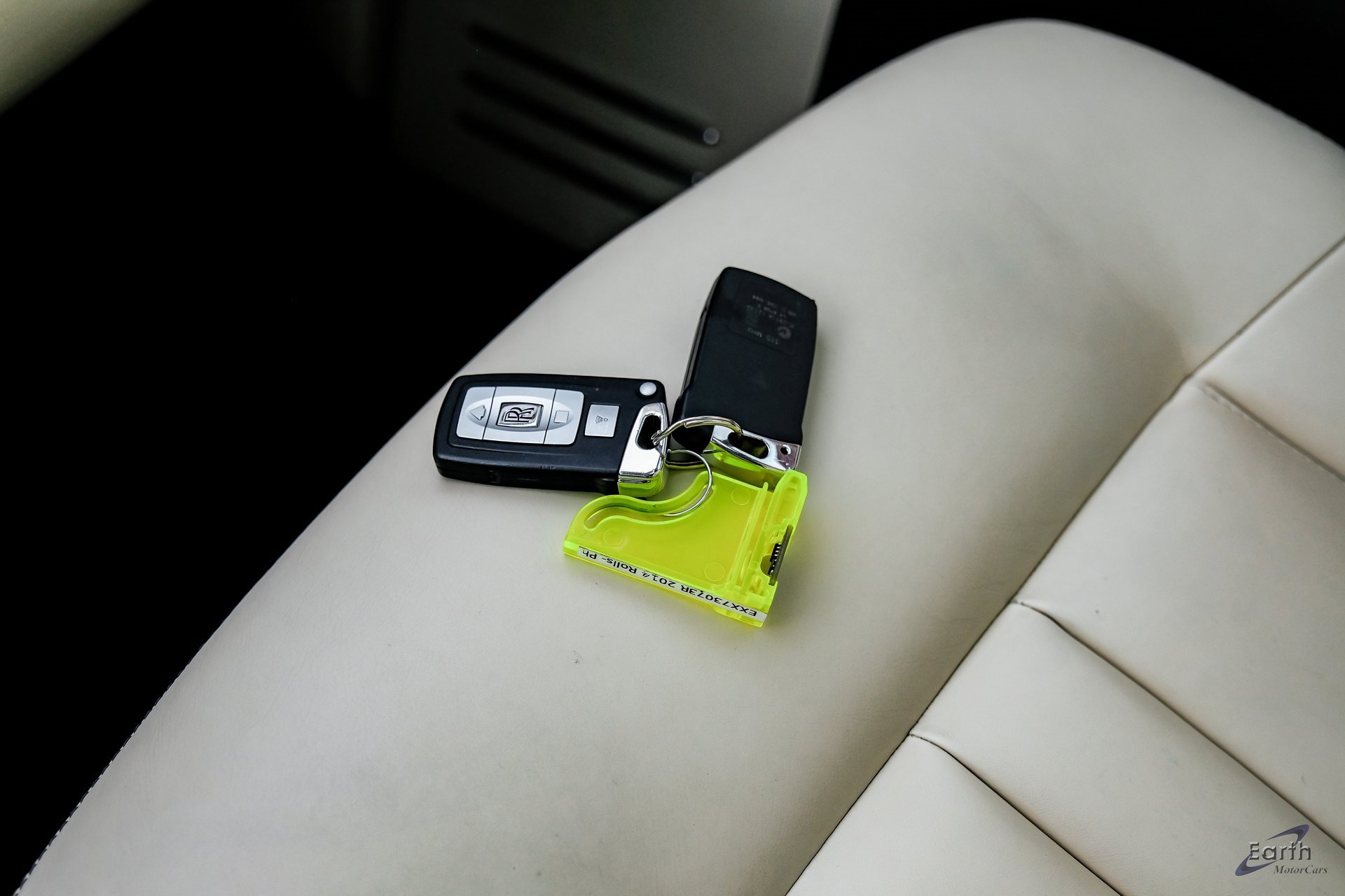 Used 2014 Rolls-Royce Phantom Sedan image 97