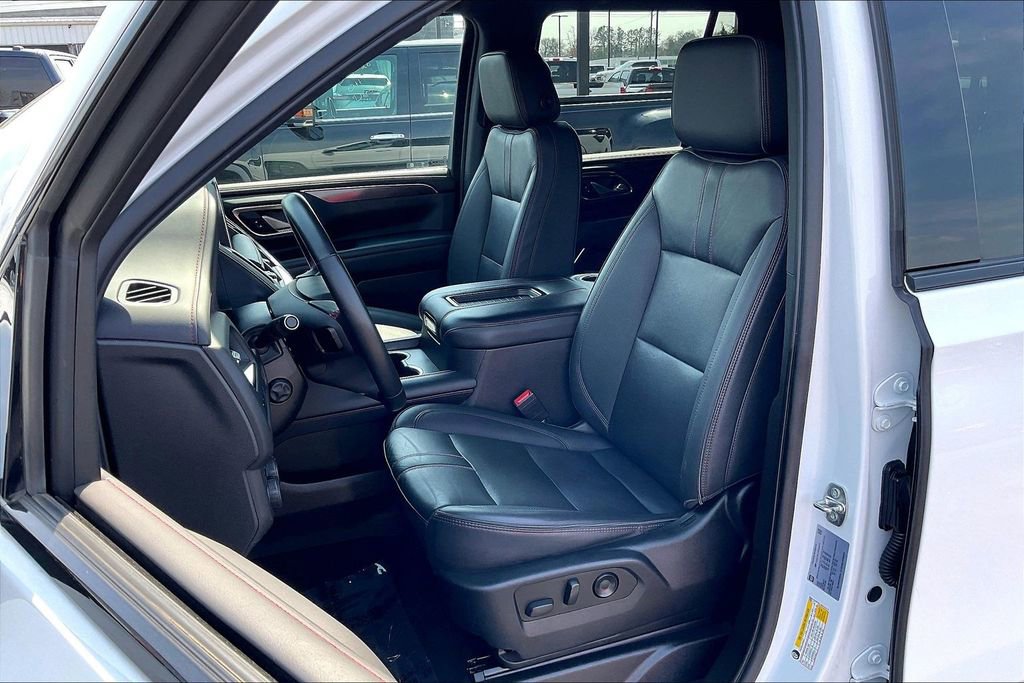 Used 2022 Chevrolet Tahoe RST w/ Sport Performance Package AWD/4WD image 23