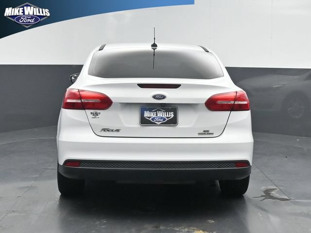 Used 2015 Ford Focus SE FWD image 6
