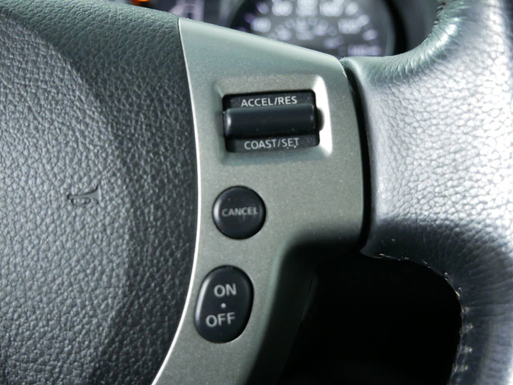 Used 2011 Nissan Rogue SV w/ SL Pkg image 21