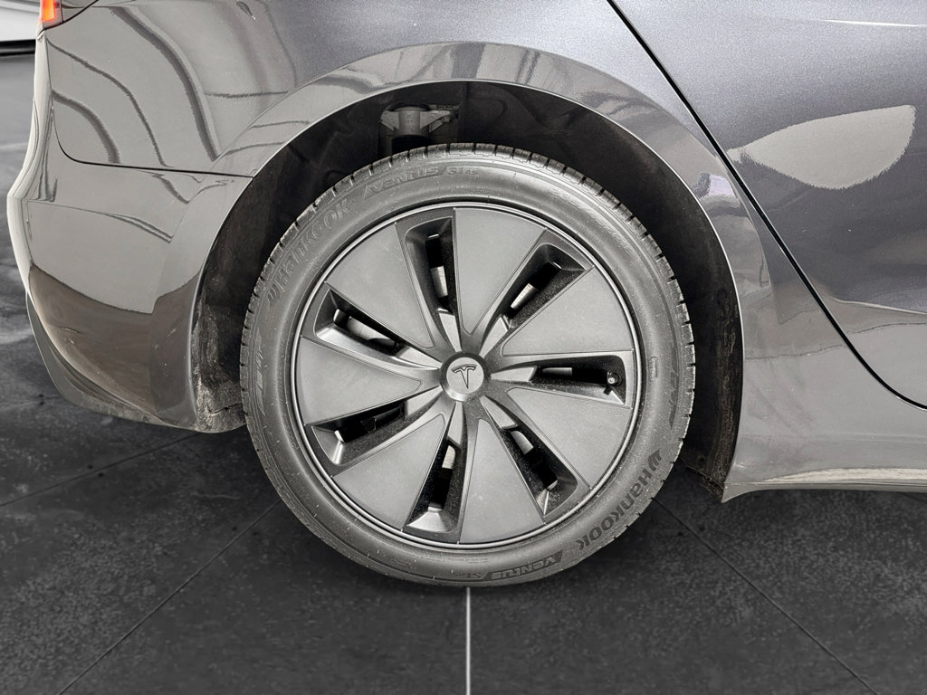 Used 2025 Tesla Model 3 Long Range AWD/4WD image 35