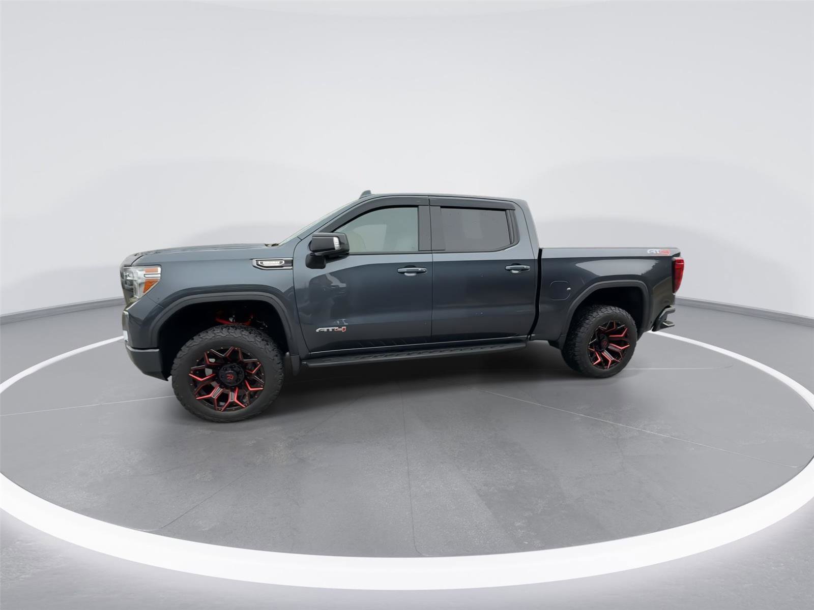Used 2021 GMC Sierra 1500 AT4 w/ Technology Package AWD/4WD image 5