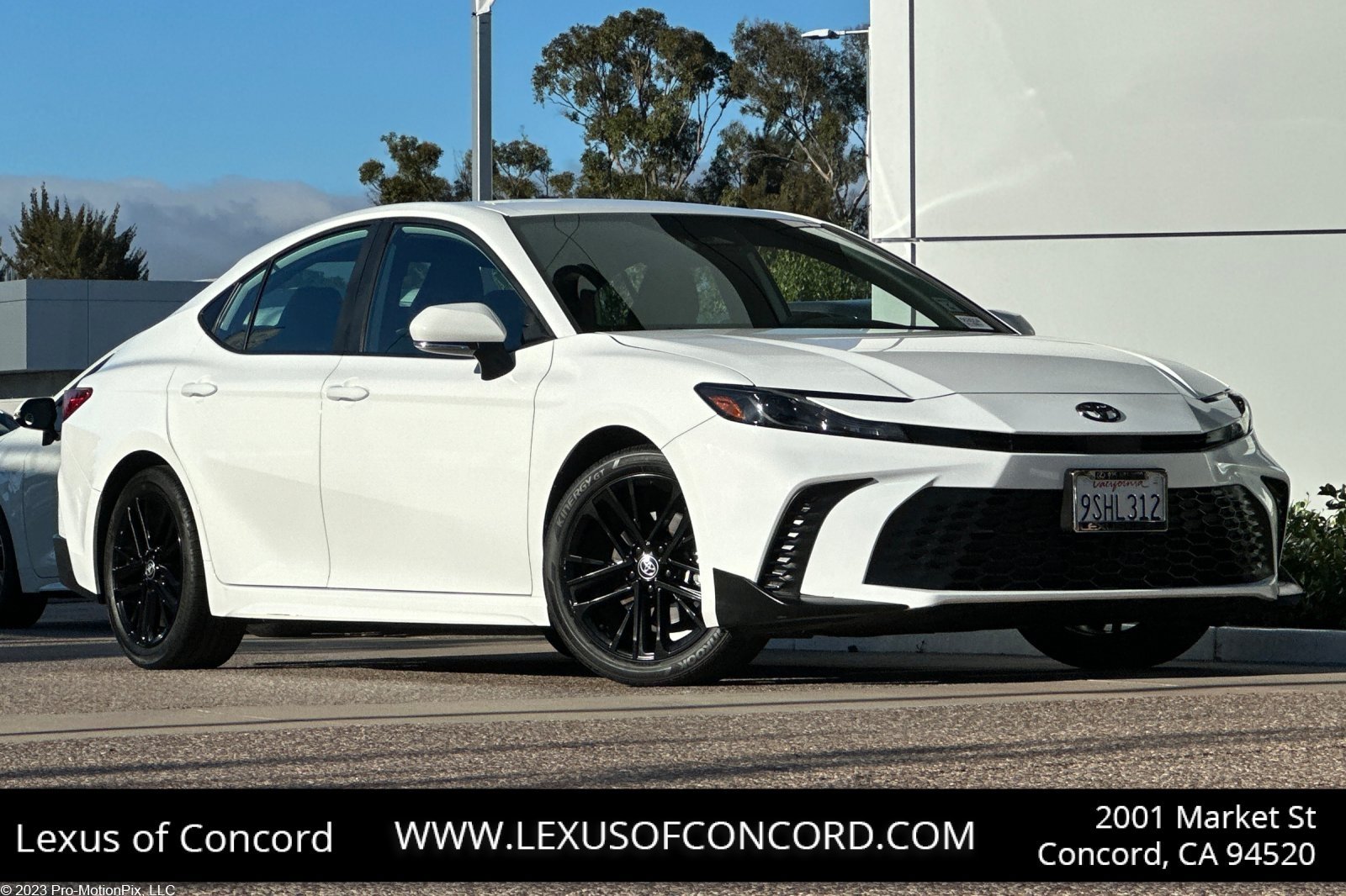 Used 2025 Toyota Camry SE