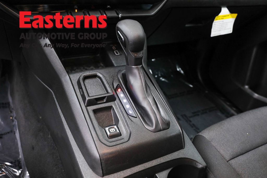 Used 2024 Chevrolet Colorado W/T image 13