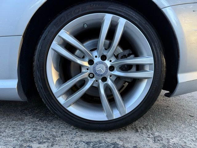 Used 2013 Mercedes-Benz SL 550 image 32