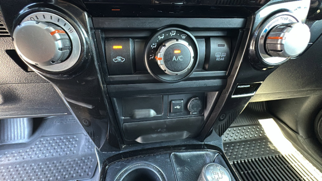 Used 2023 Toyota 4Runner TRD Off-Road Premium image 14