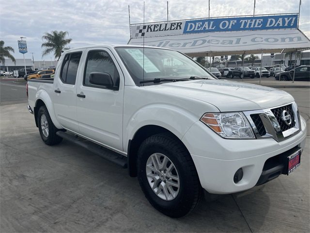 Used 2020 Nissan Frontier SV image 2