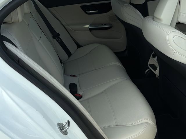 Used 2023 Mercedes-Benz C 300 Sedan image 36