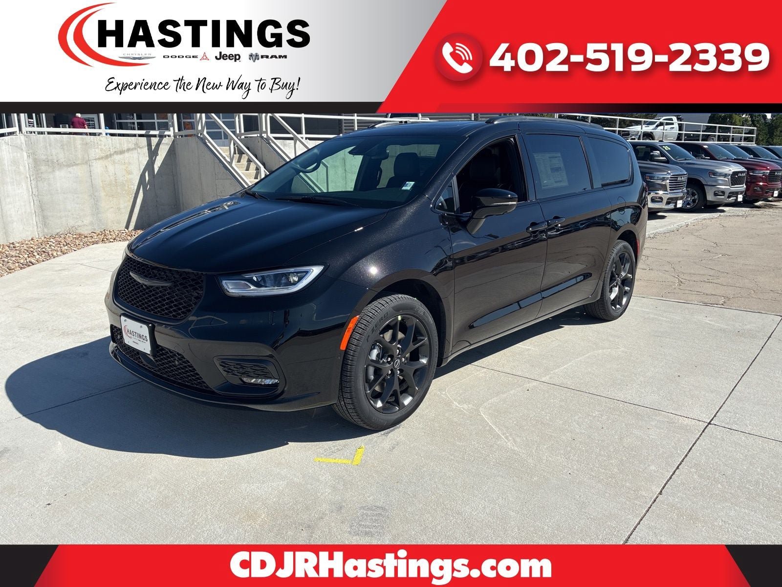 New 2026 Chrysler Pacifica Limited w/ Uconnect Theater Family Group AWD/4WD image 1