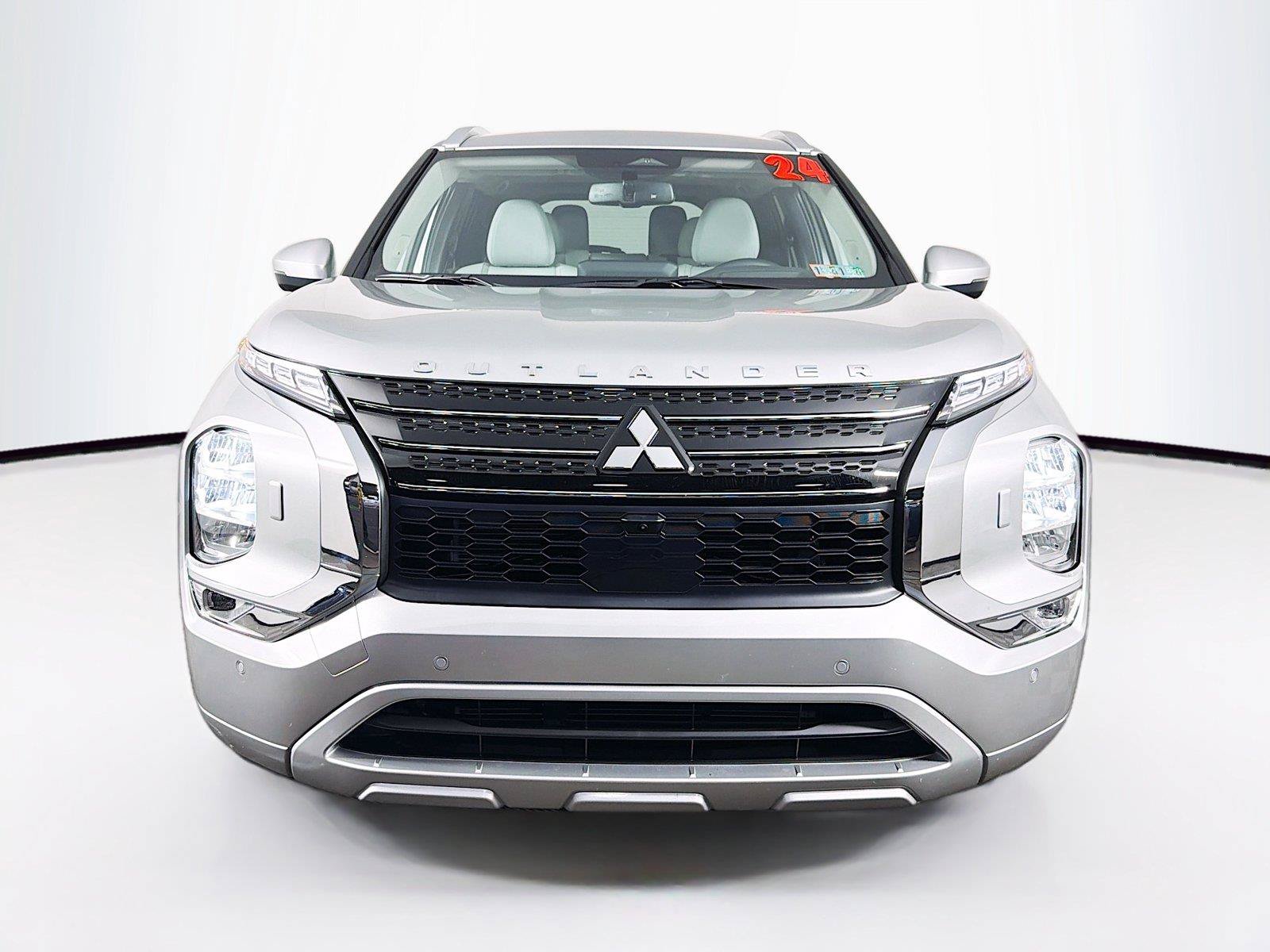 Used 2024 Mitsubishi Outlander SEL AWD/4WD image 6