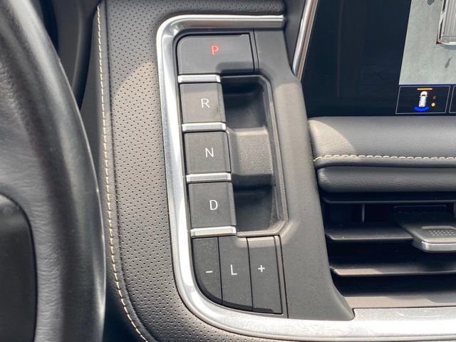 Used 2022 GMC Yukon XL SLT w/ SLT Luxury Package AWD/4WD image 19