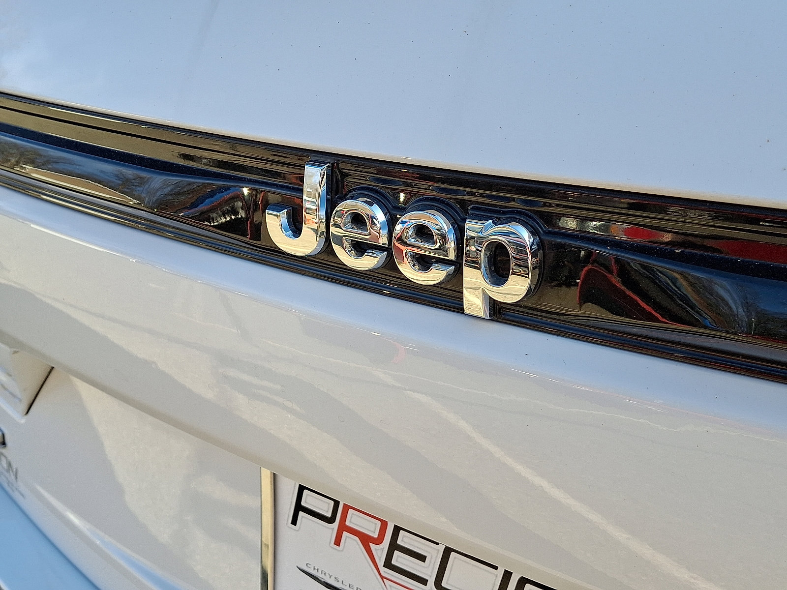 Certified 2023 Jeep Grand Cherokee Laredo image 29