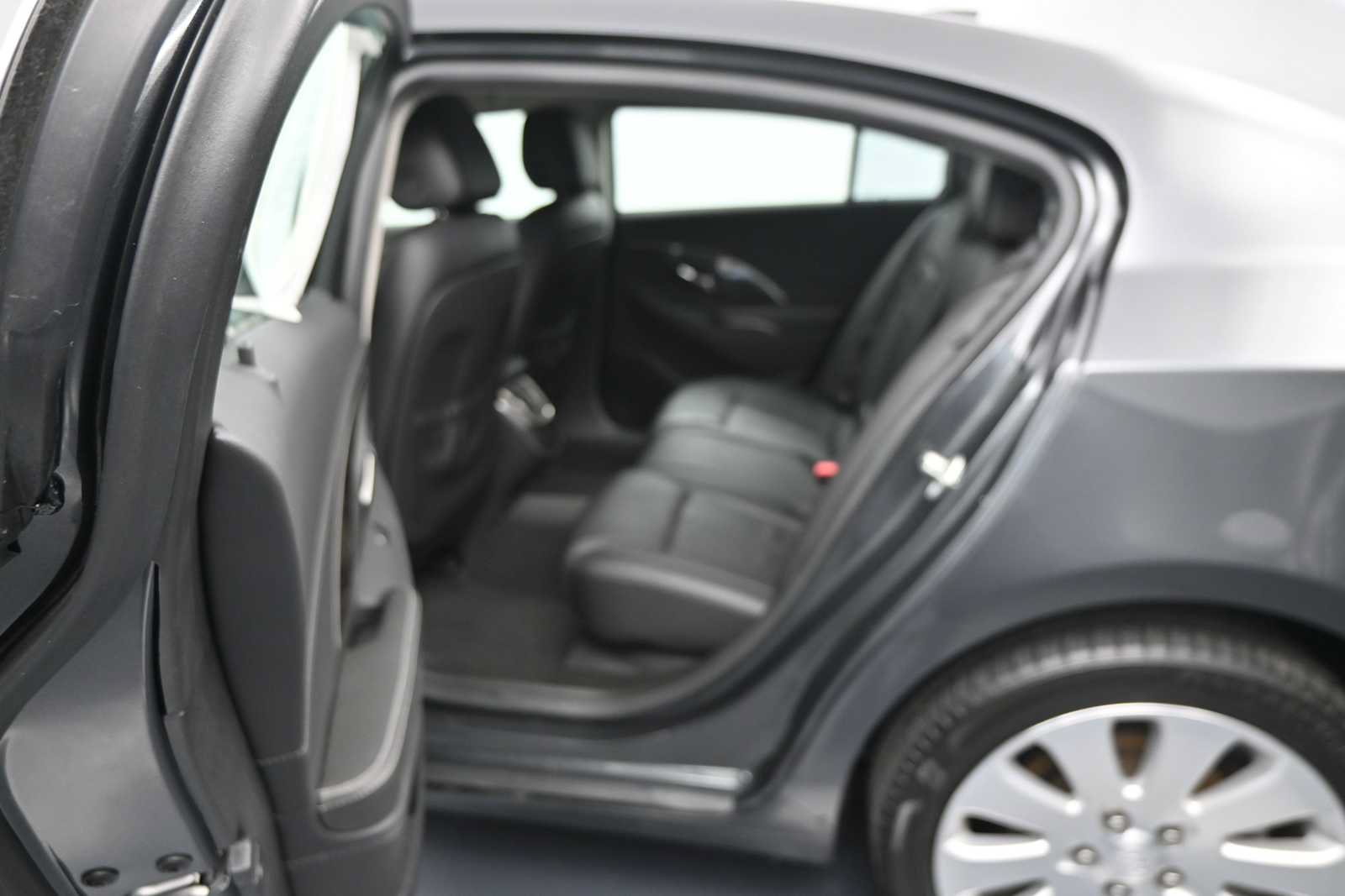 Used 2016 Buick LaCrosse Leather AWD/4WD image 8