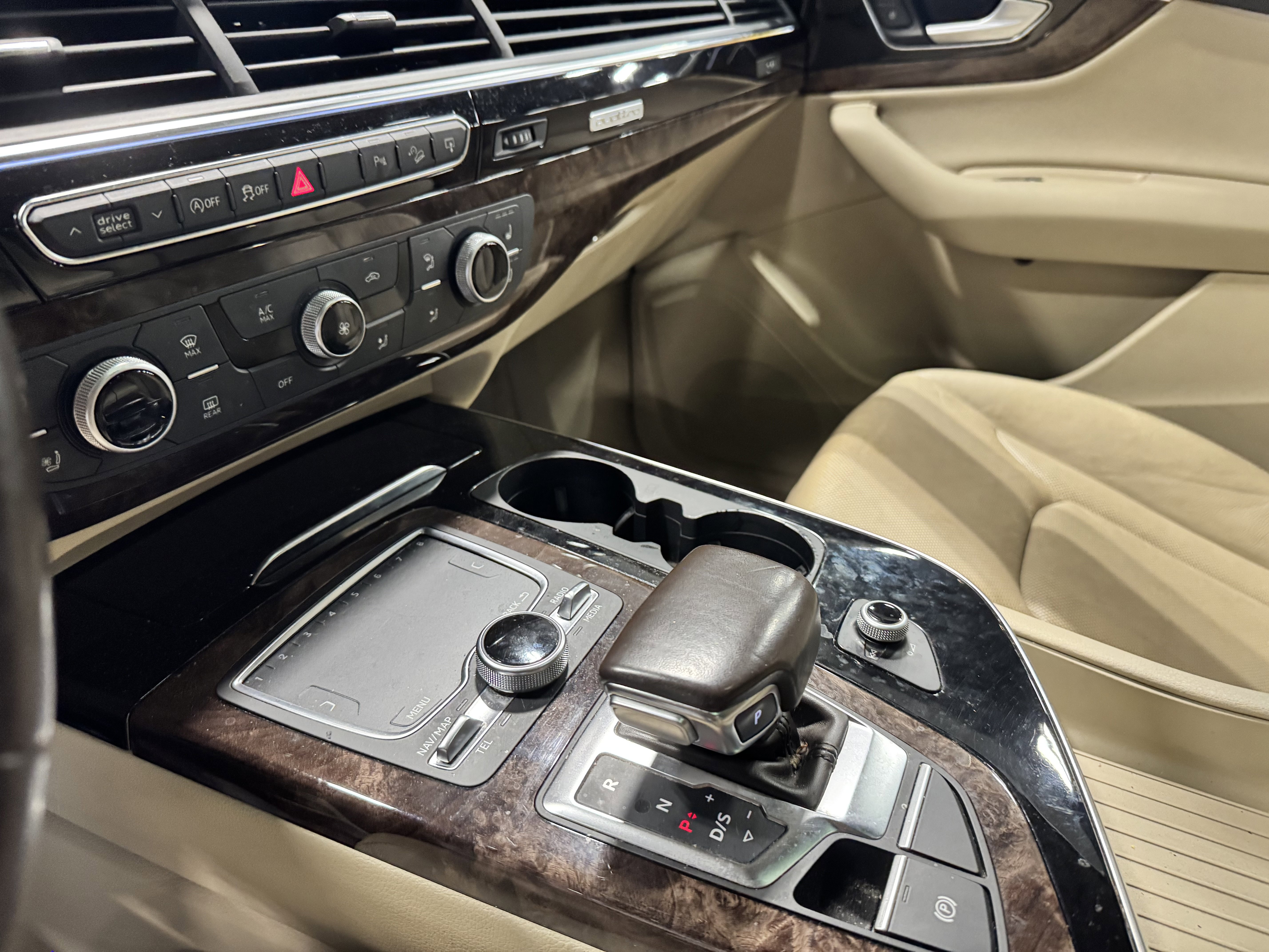 Used 2017 Audi Q7 2.0T Premium Plus image 12