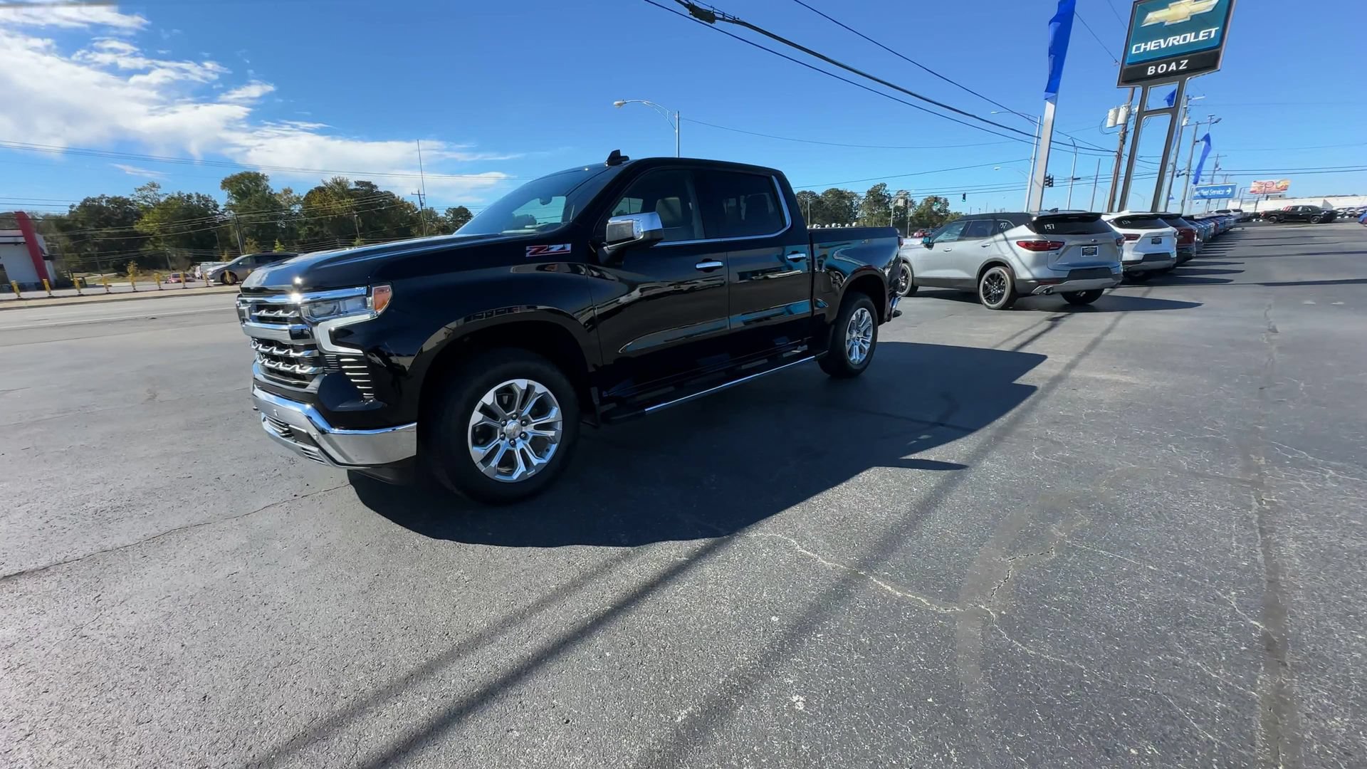 Certified 2025 Chevrolet Silverado 1500 LTZ AWD/4WD image 4