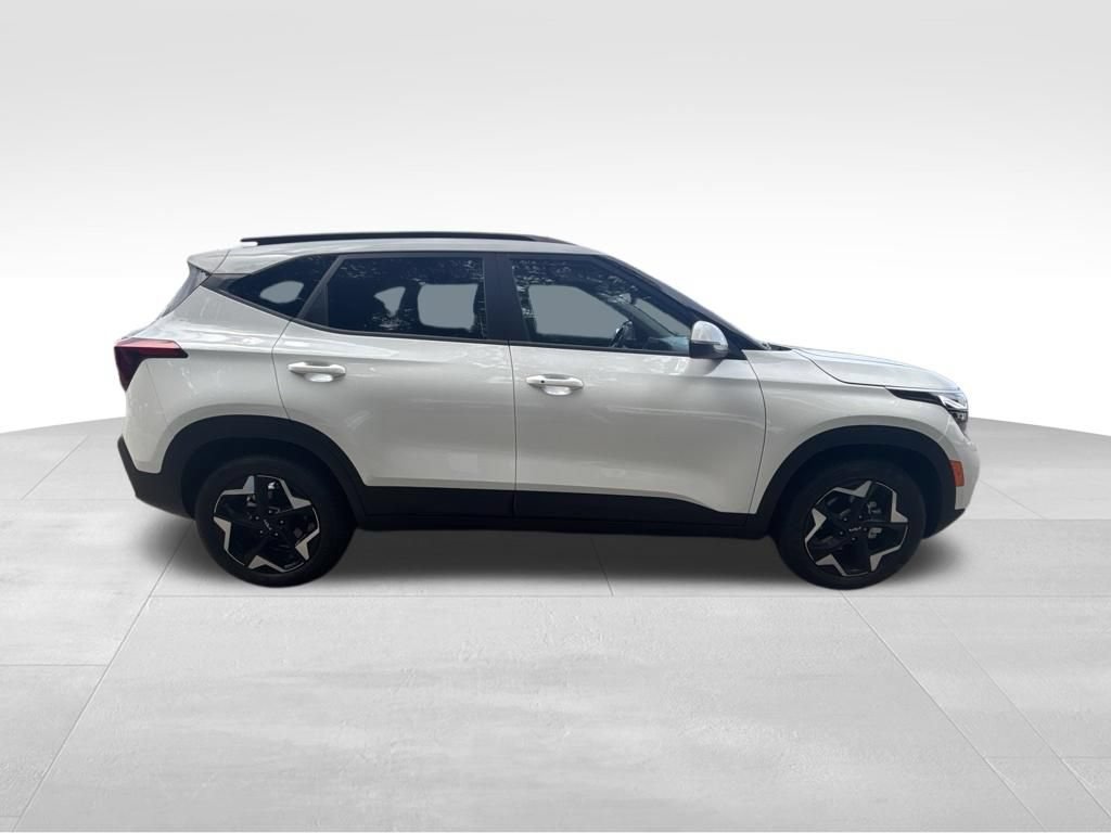 Used 2026 Kia Seltos S FWD image 8