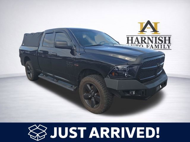 Used 2017 RAM 1500 Express w/ Black Ram 1500 Express Group AWD/4WD image 1