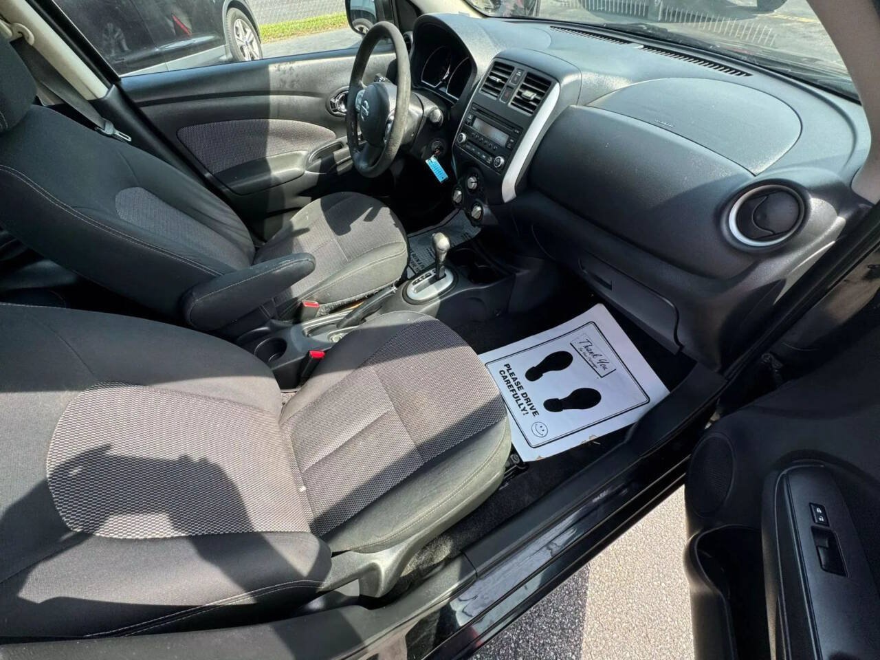 Used 2014 Nissan Versa SV w/ Convenience Package FWD image 16