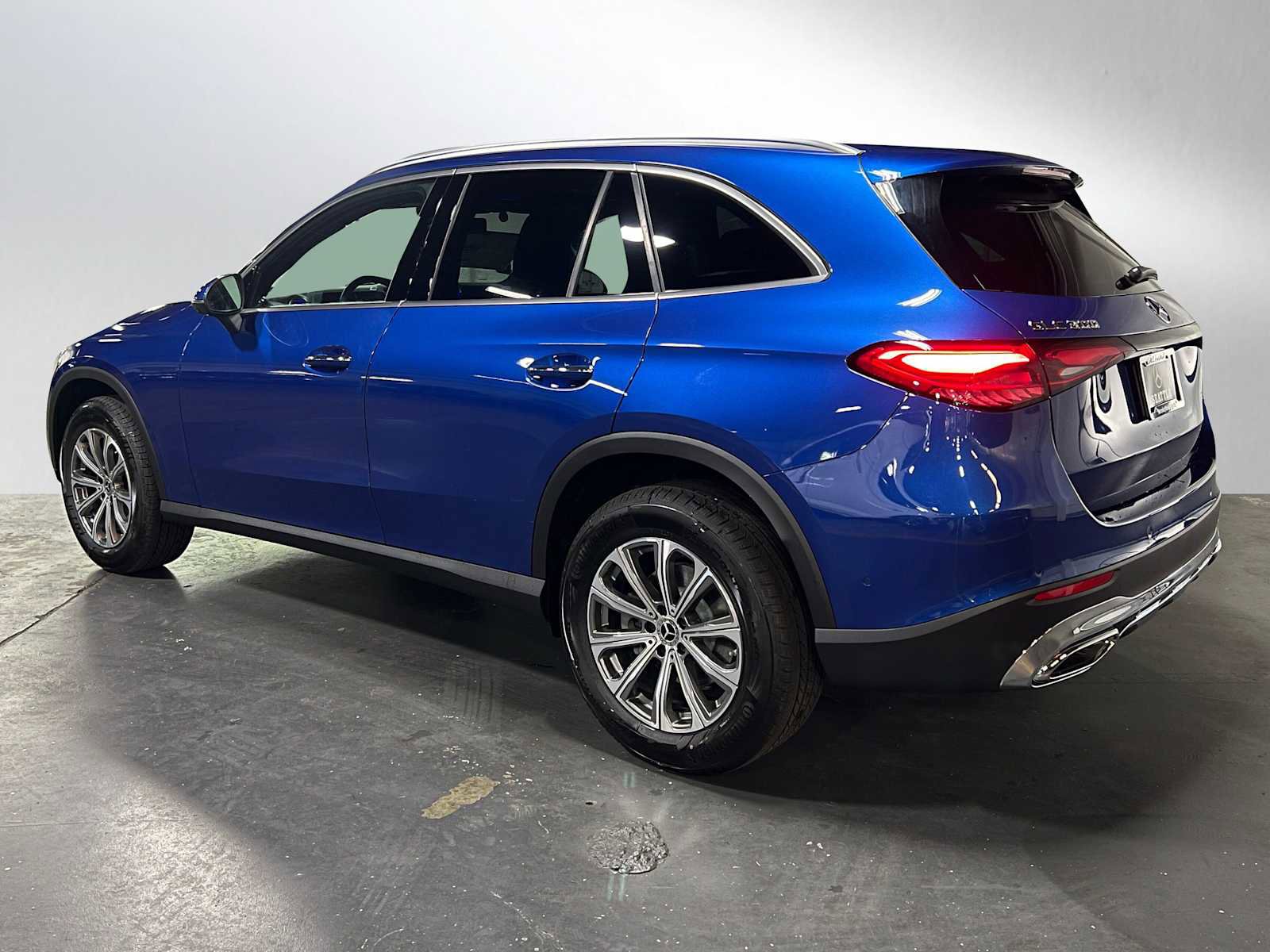 New 2025 Mercedes-Benz GLC 300 4MATIC image 5