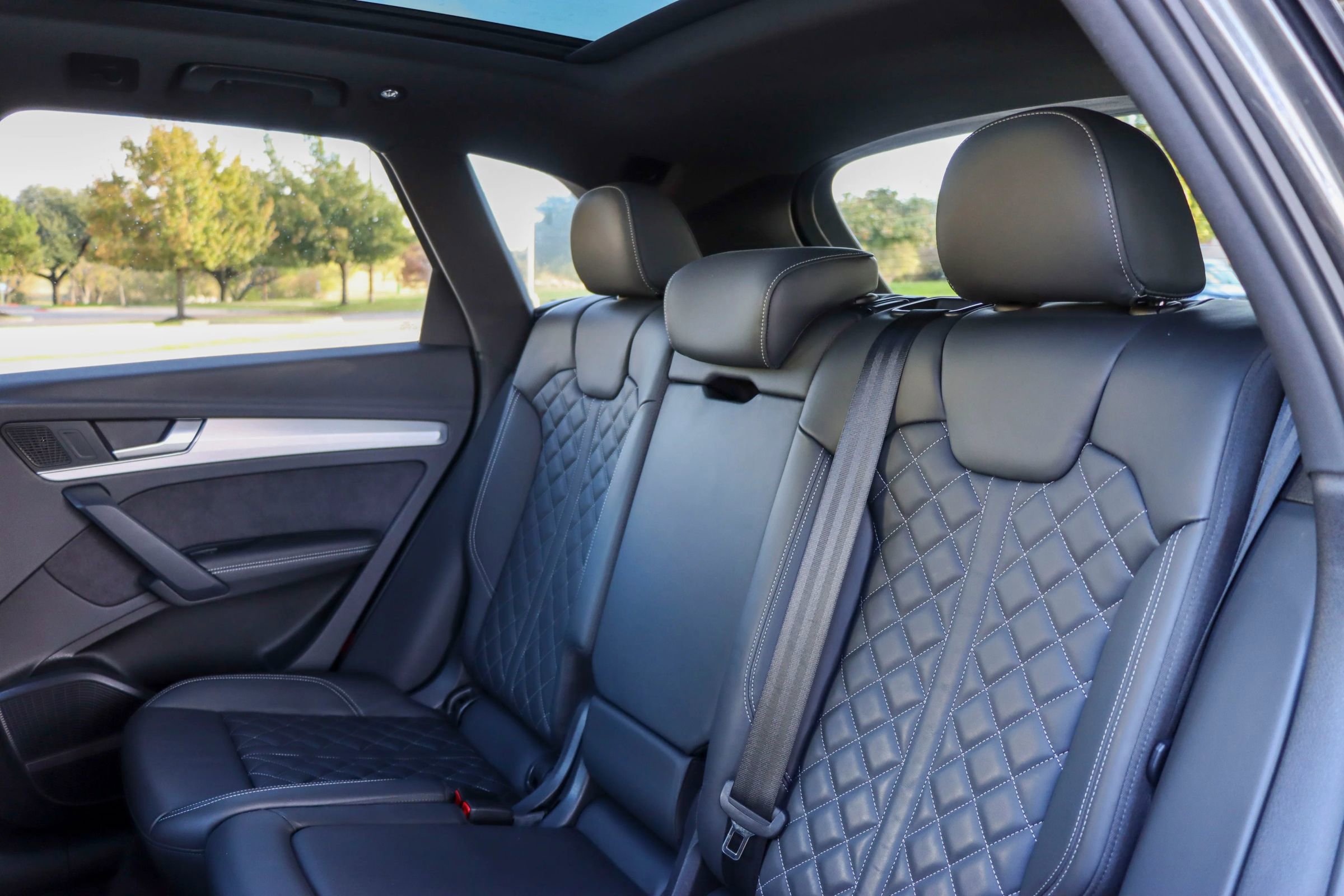 Used 2021 Audi SQ5 Premium Plus w/ Premium Plus Package image 17