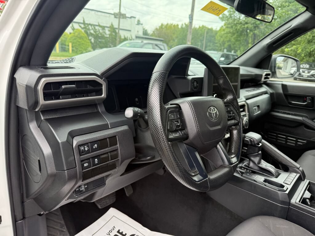 Used 2025 Toyota Tacoma SR RWD image 10