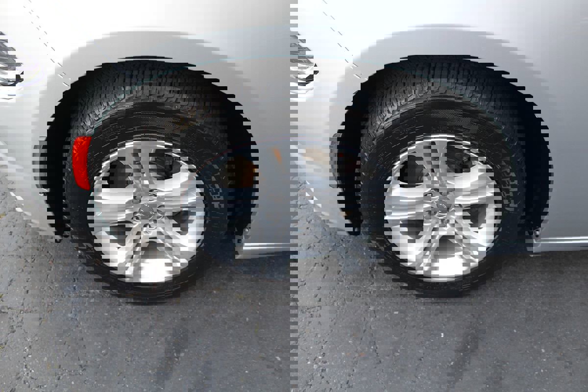 Used 2020 Dodge Charger SXT image 11