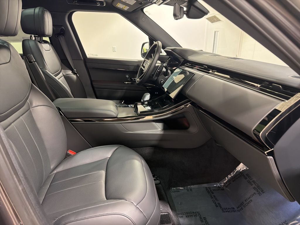 New 2026 Land Rover Range Rover Sport Dynamic SE AWD/4WD image 25
