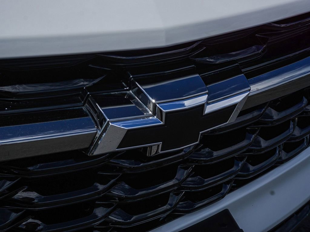 Used 2026 Chevrolet Trax RS w/ Sunroof Package image 11