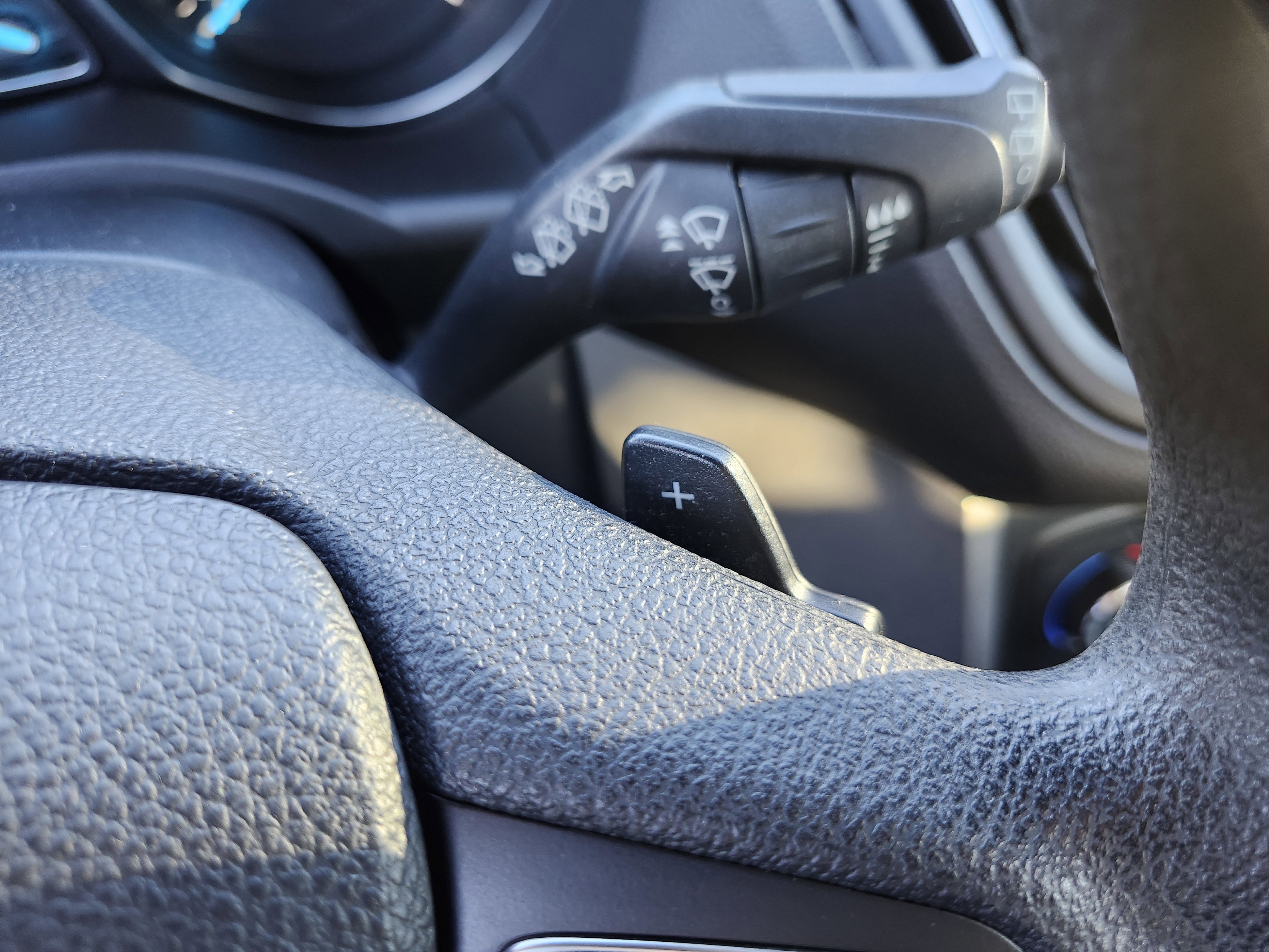 Used 2017 Ford Escape SE FWD image 8