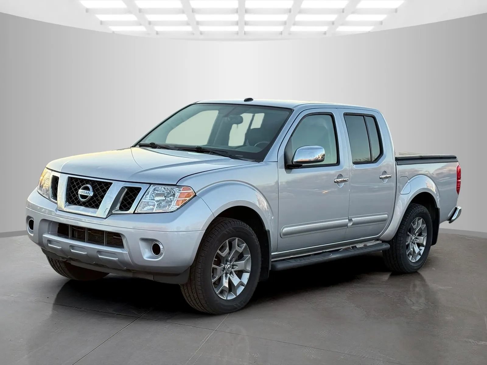 Used 2019 Nissan Frontier SL image 9