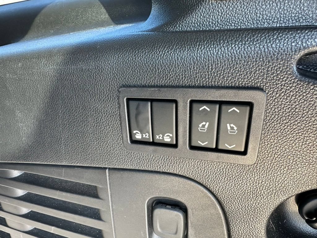 Used 2019 GMC Yukon XL Denali RWD image 19