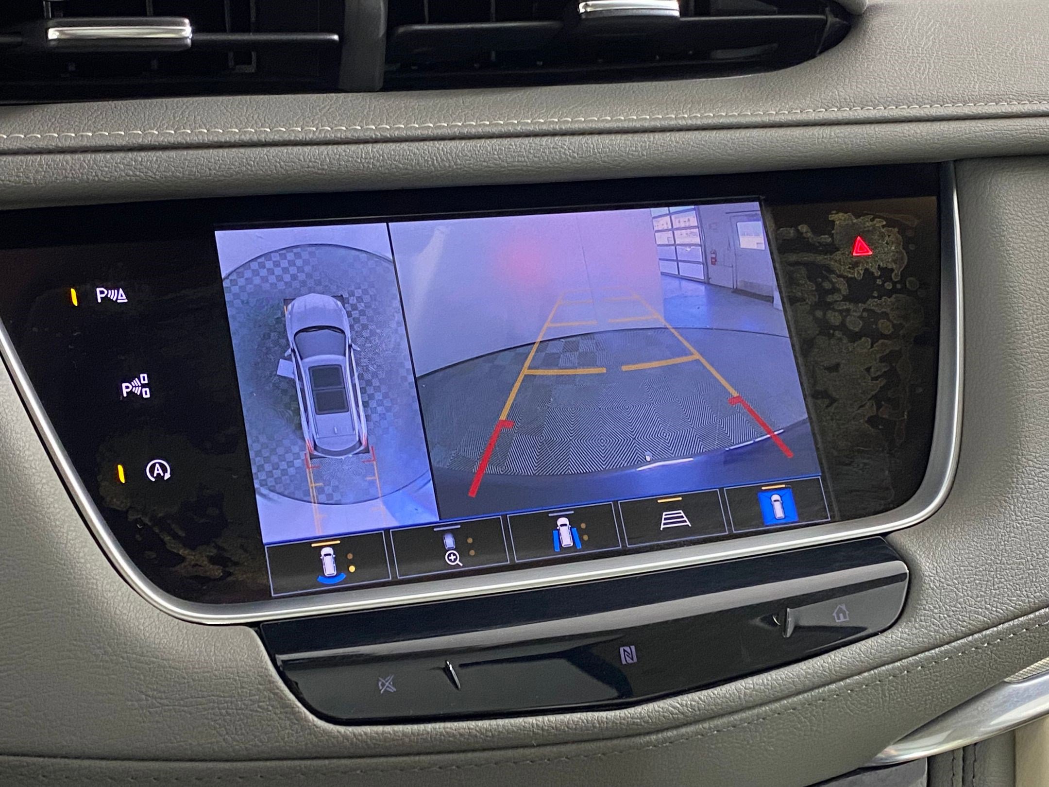 Used 2021 Cadillac XT5 Premium Luxury image 27