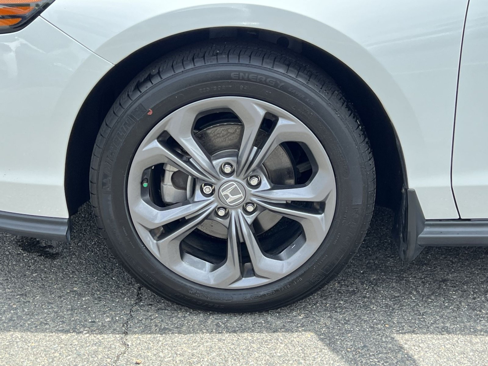 Used 2023 Honda Accord EX image 13
